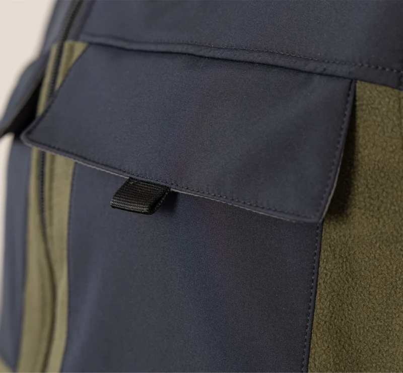 Radni prsluk od Fleeca sa Softshell detaljima - Image 7